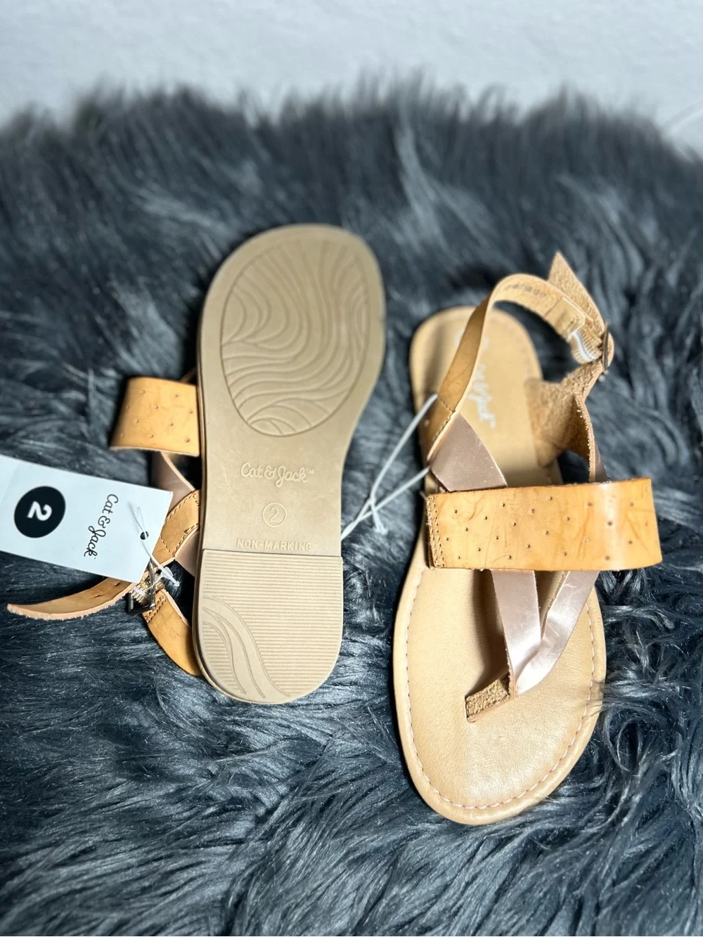 Cat & Jack Dress Sandal Metalic Gold Tan Thong Sandal Size 2